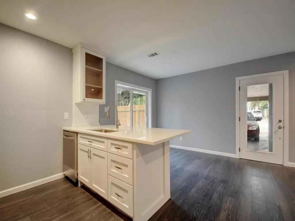 4702 Duval Street Austin TX 78751