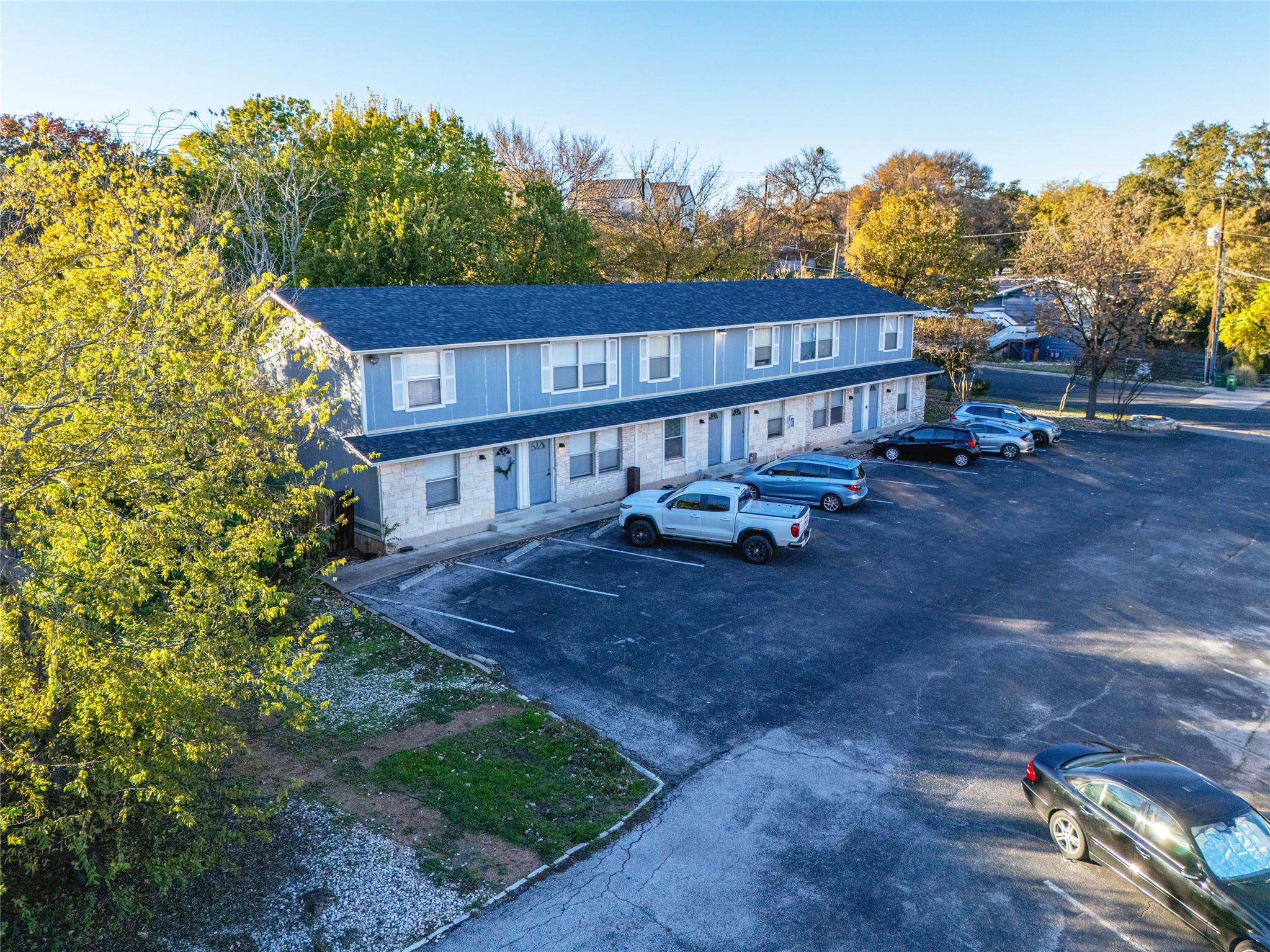 2005 Glen Allen Street Austin TX 78704