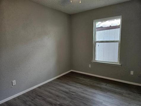 516 Lenora Drive Taylor TX 76574