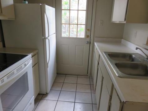 516 Lenora Drive Taylor TX 76574