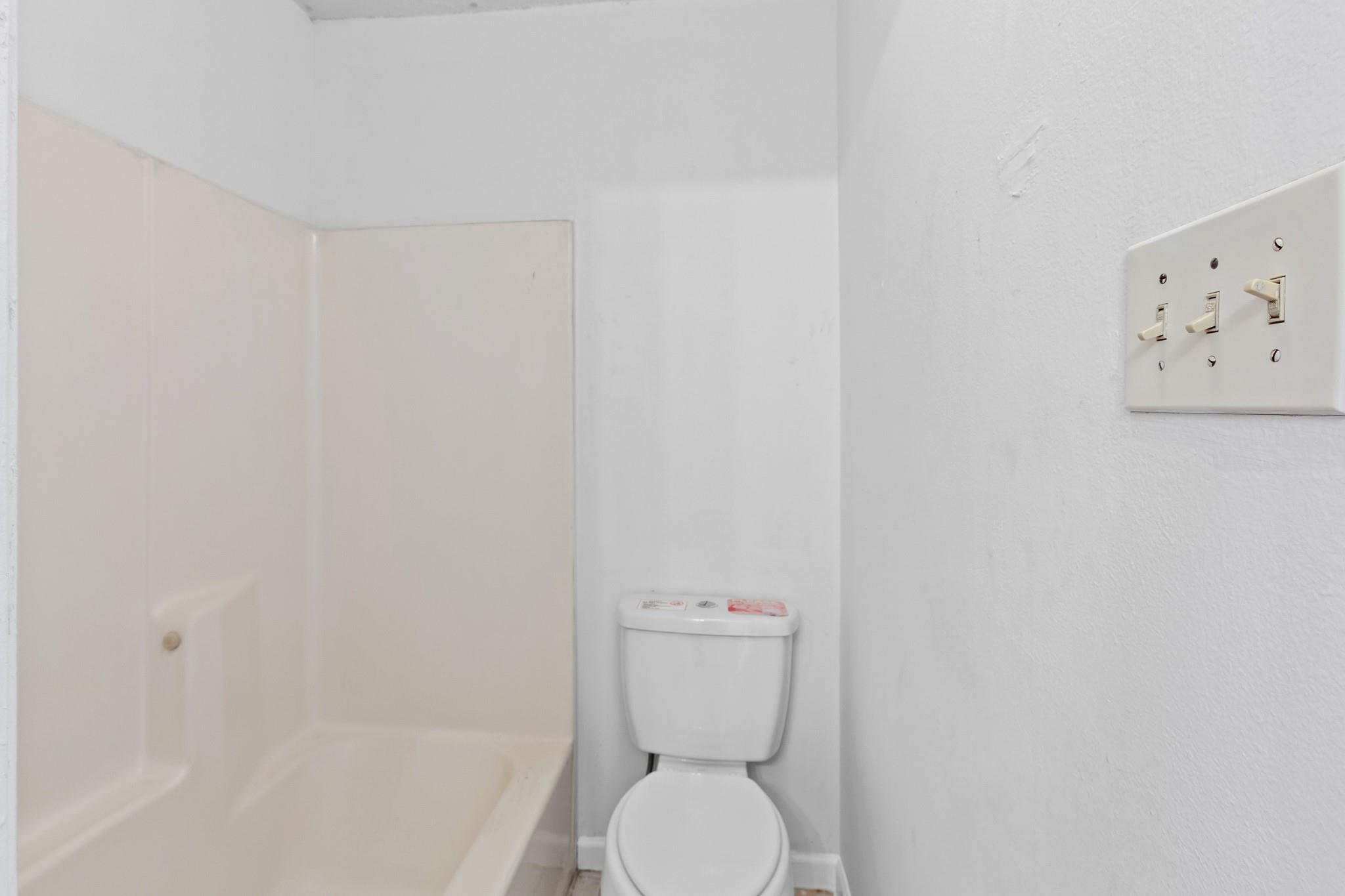 1907 W Loop Austin TX 78758