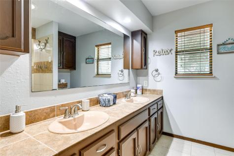 1522-1524 Sixteenth Street Rockport TX 78382