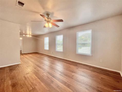 1009-1019 Advance Street San Marcos TX 78666