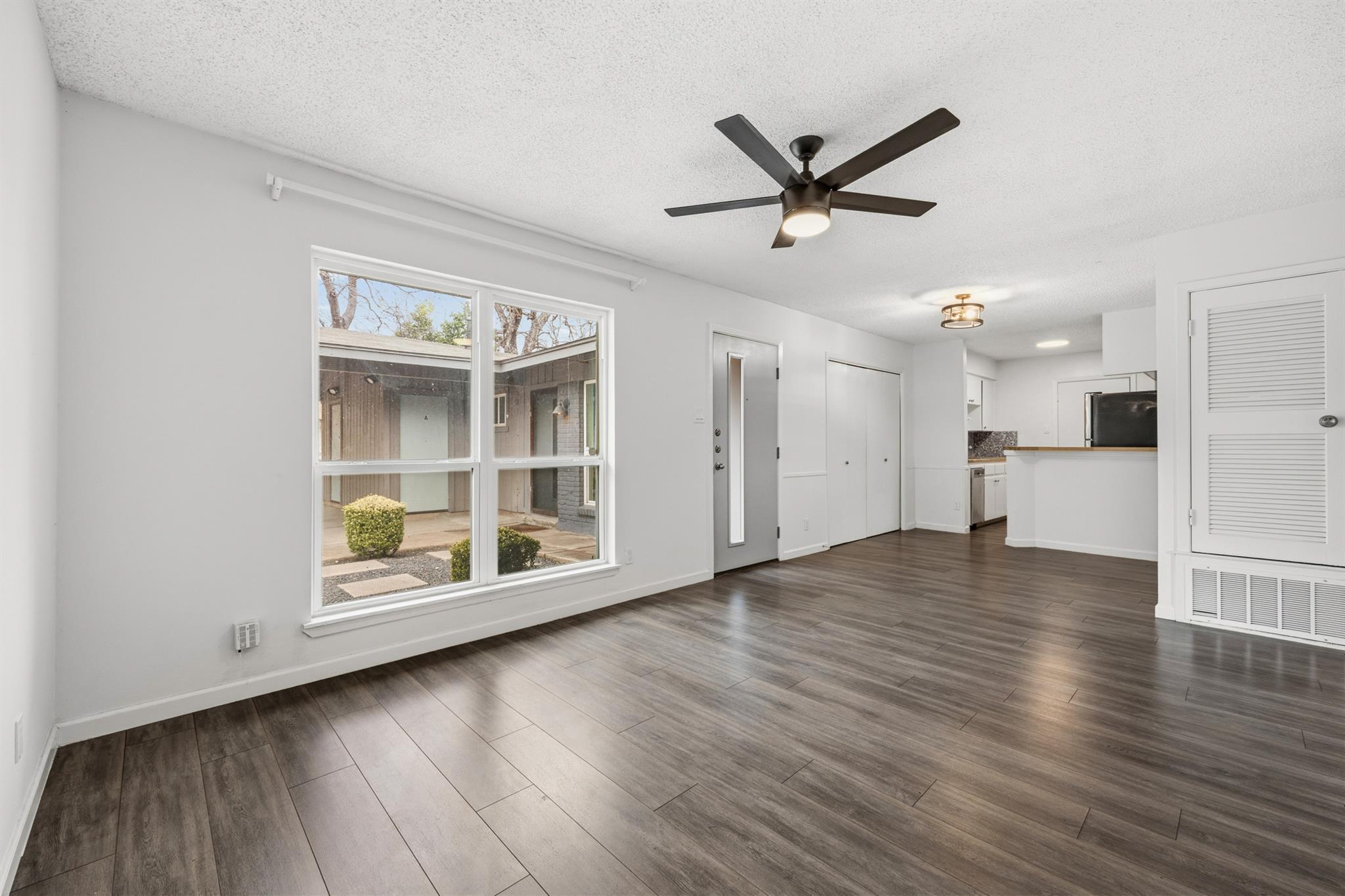 11301 Oakwood Drive Austin TX 78753