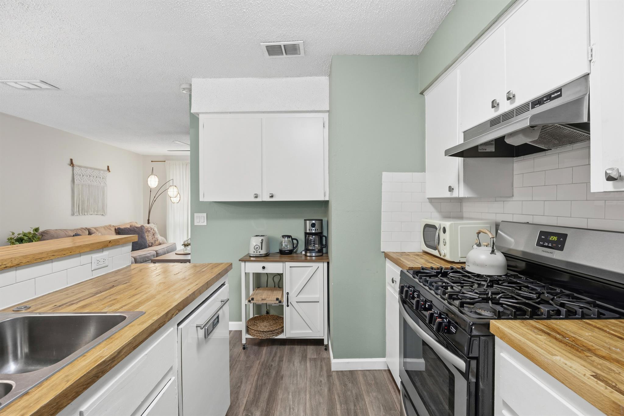 11301 Oakwood Drive Austin TX 78753