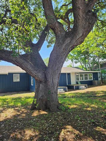 105 N Rhomberg Street Burnet TX 78611