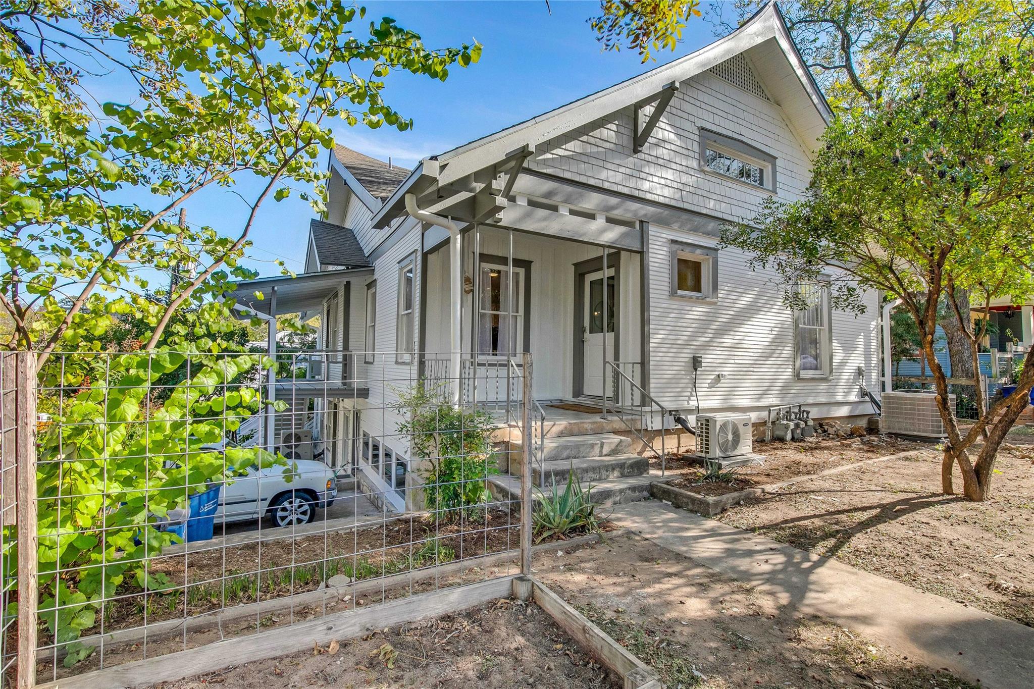 707 Highland Avenue Austin TX 78703
