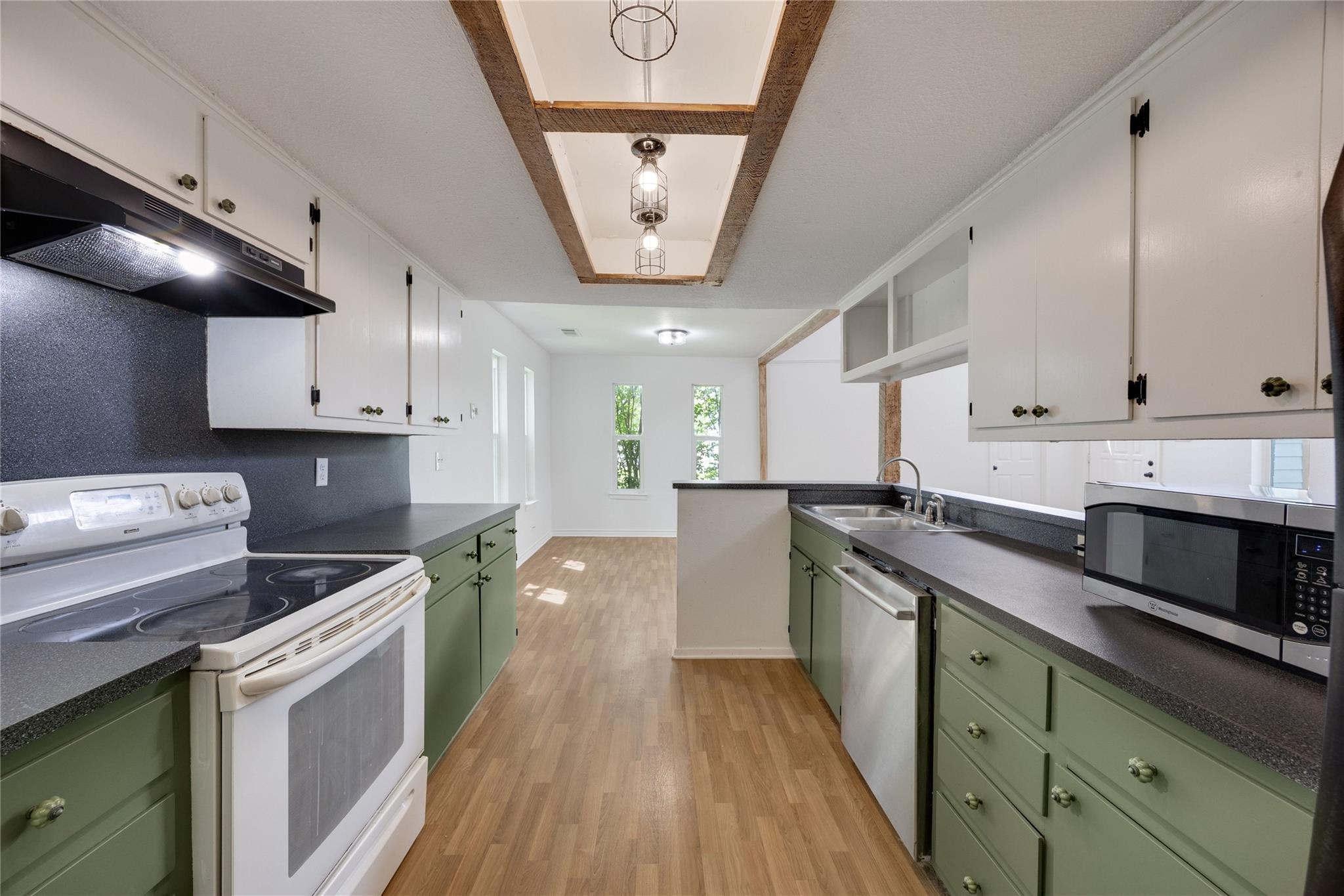 1807 Briar Hill Drive Austin TX 78741