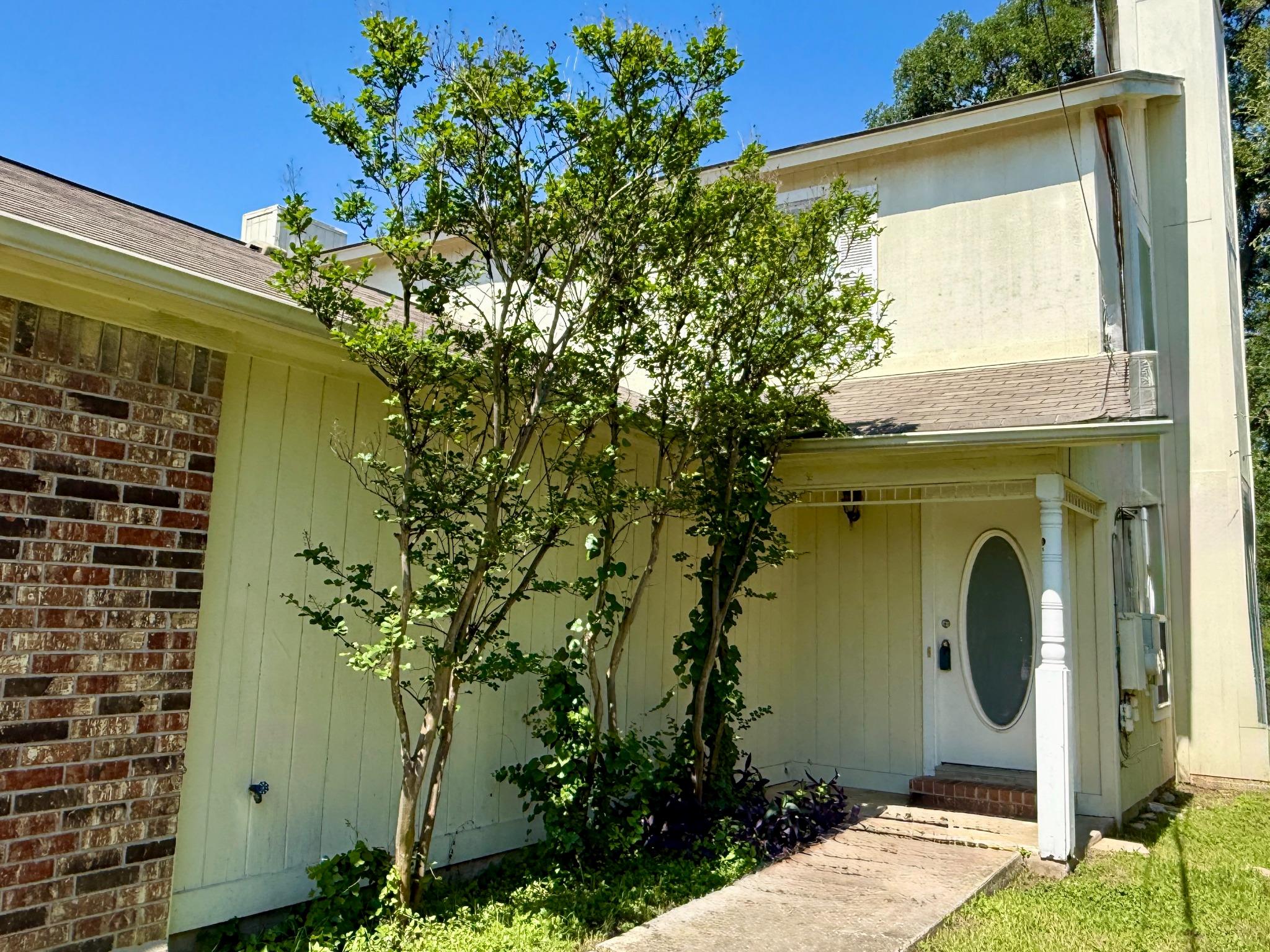 6102 Parkwood Drive Austin TX 78735