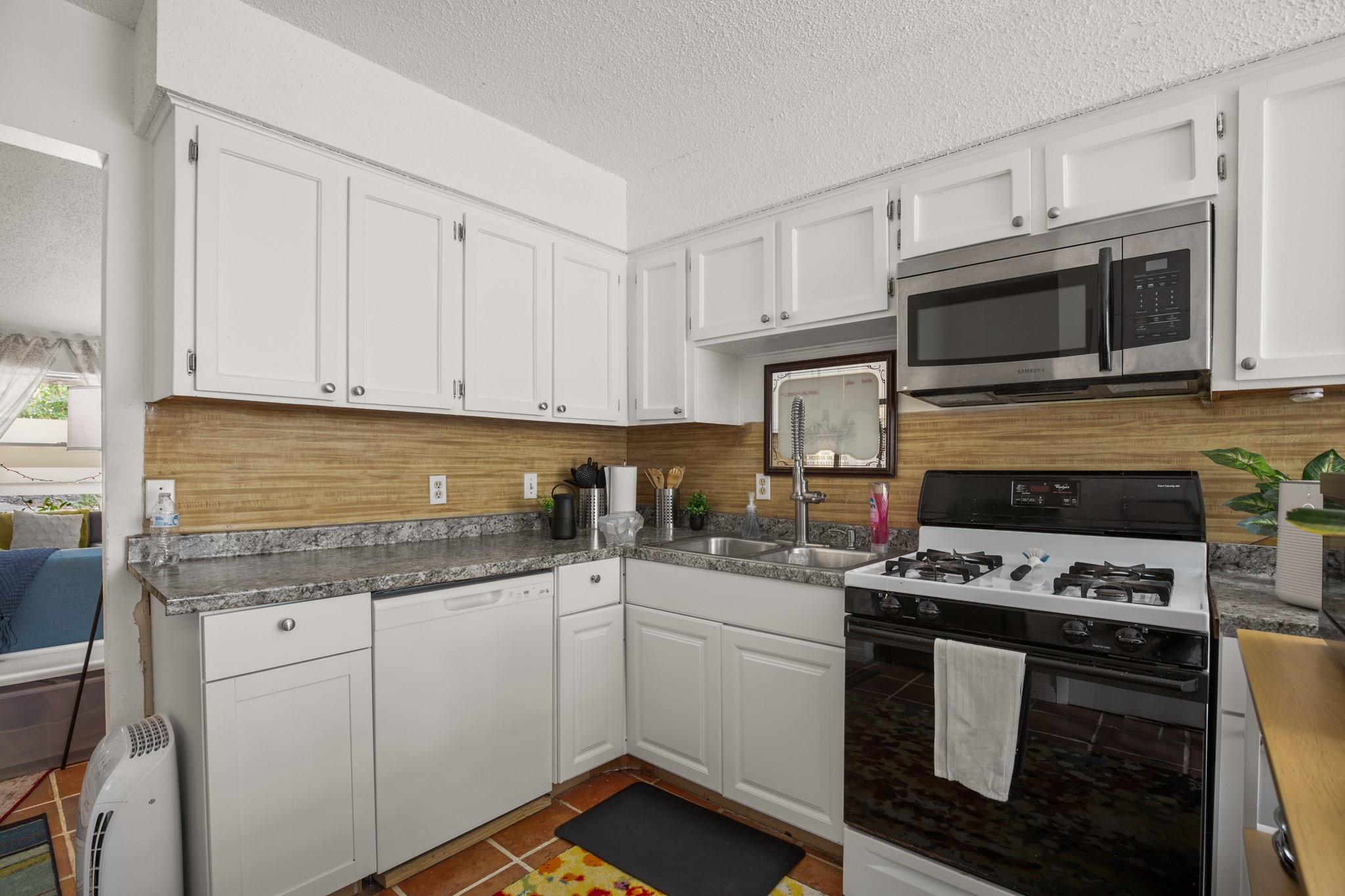 5402 Brompton Circle Austin TX 78745