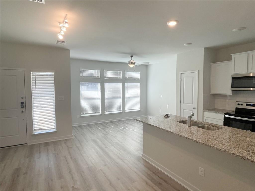 605 W South St Street Leander TX 78641