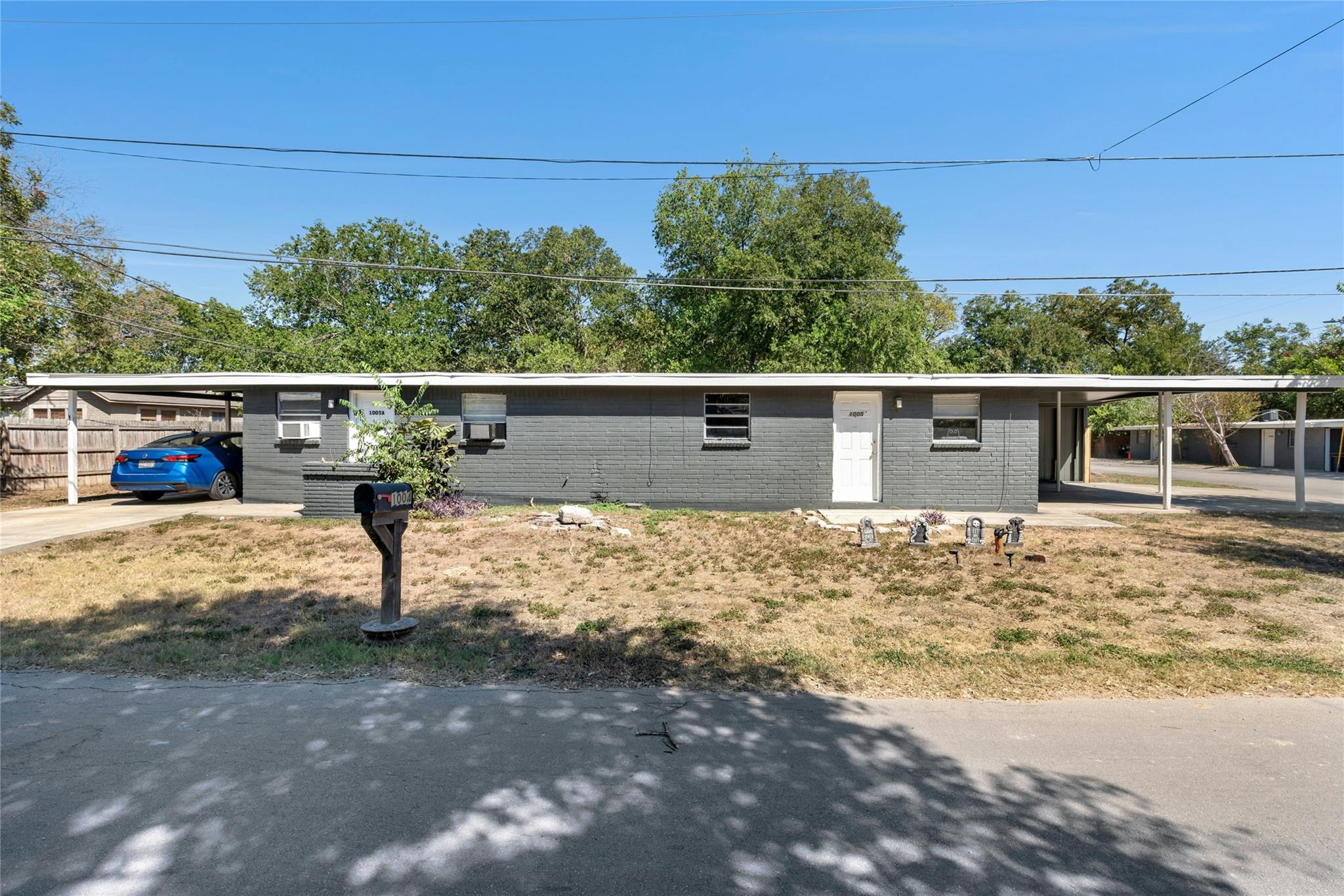 1011 Hackberry Street San Marcos TX 78666