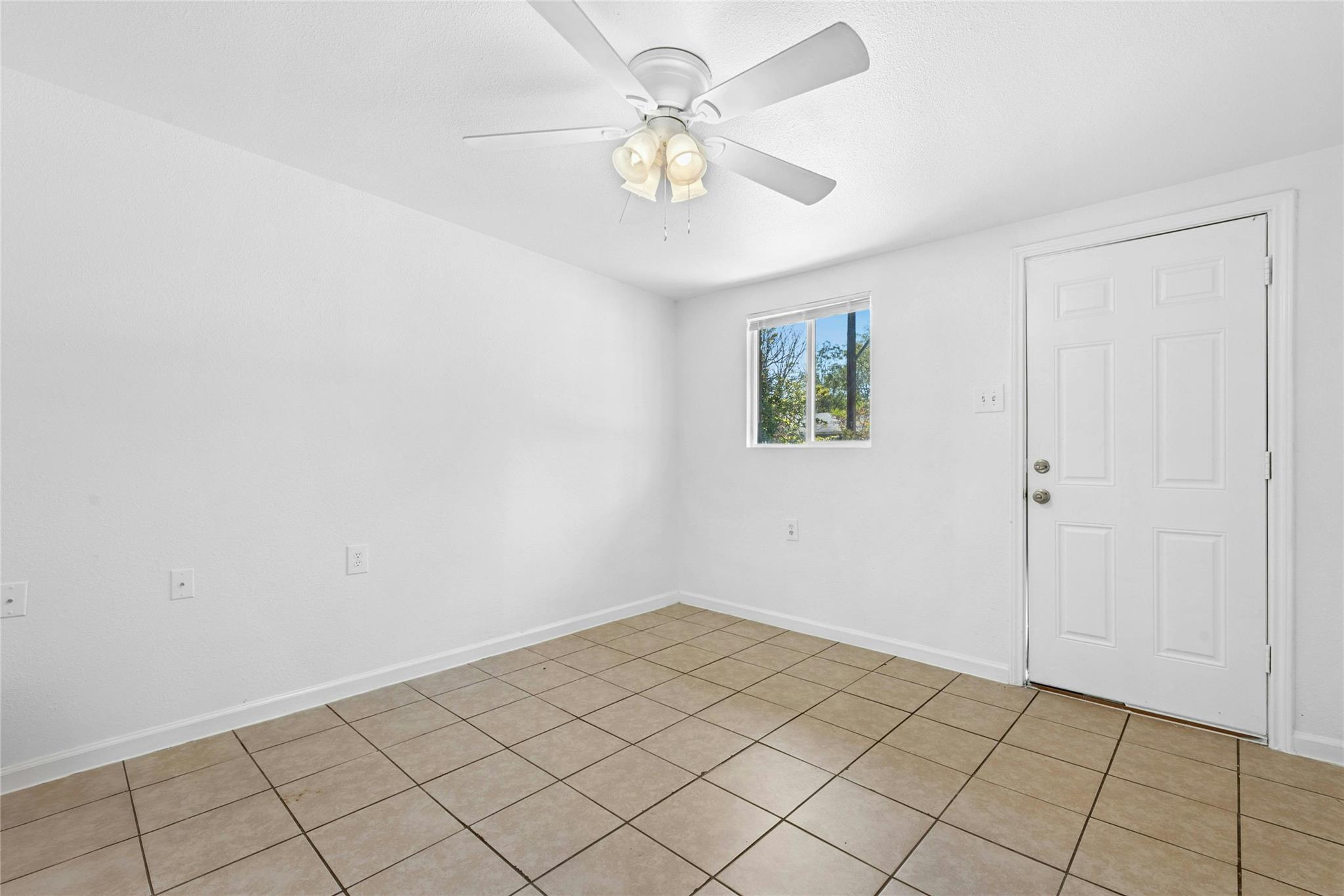 1011 Hackberry Street San Marcos TX 78666