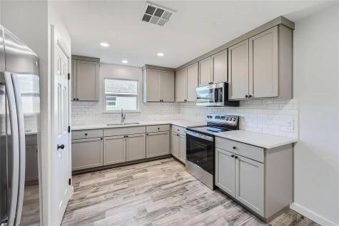 109 Fisher Street Elgin TX 78621