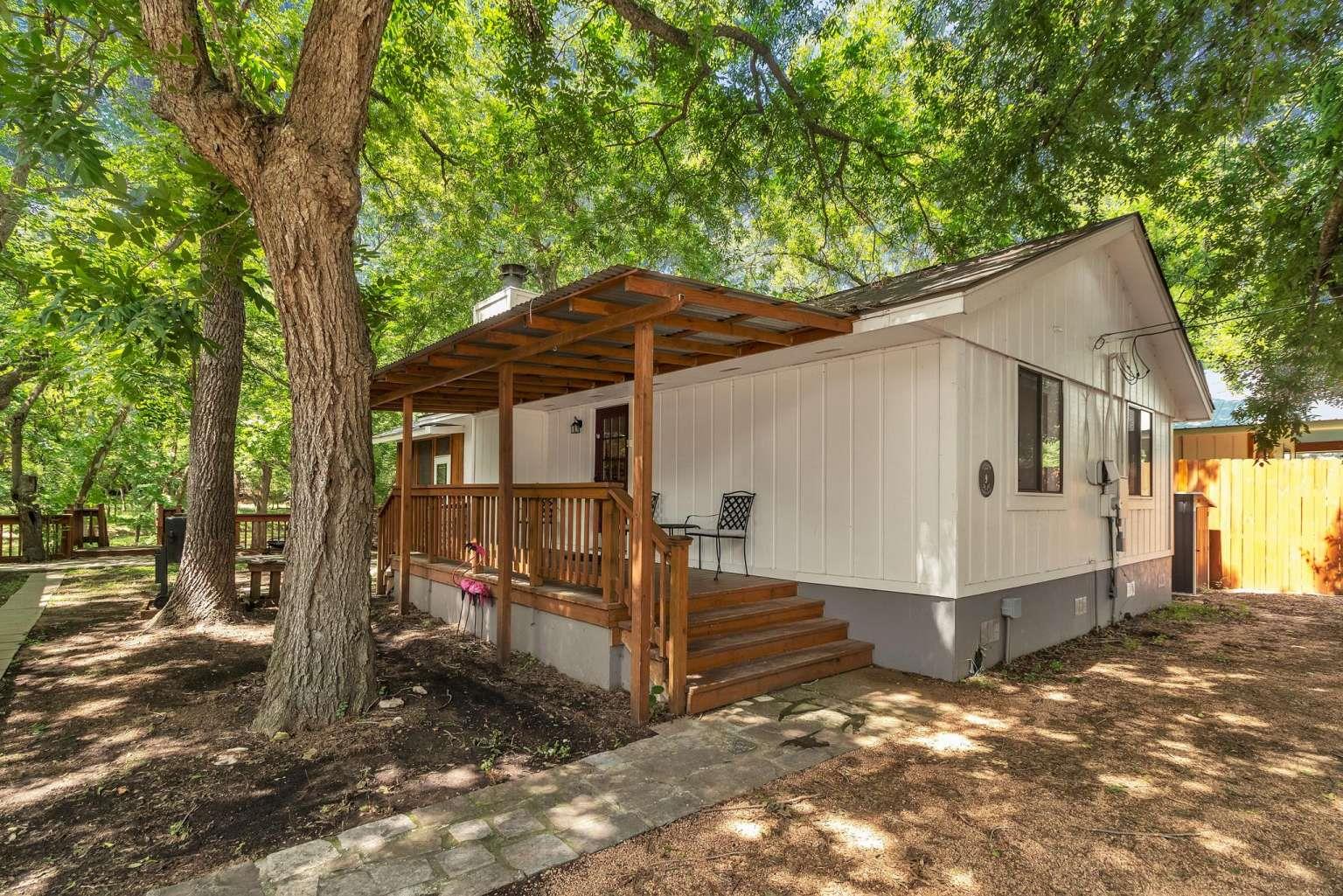 107-109 Scudder Lane Wimberley TX 78676