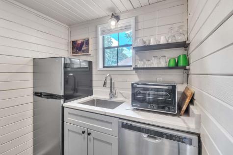 107-109 Scudder Lane Wimberley TX 78676