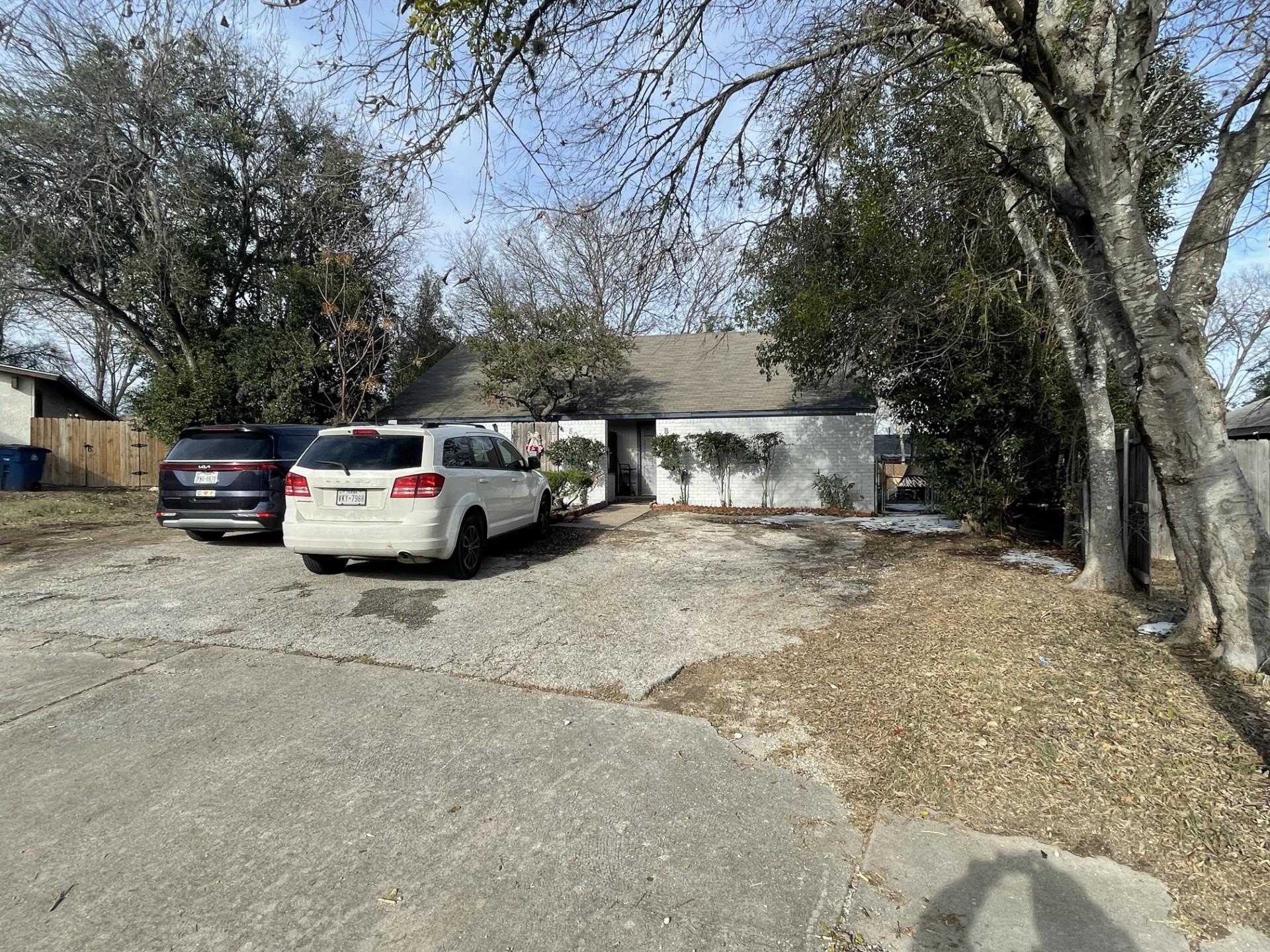 806 Plumpton Drive Austin TX 78745