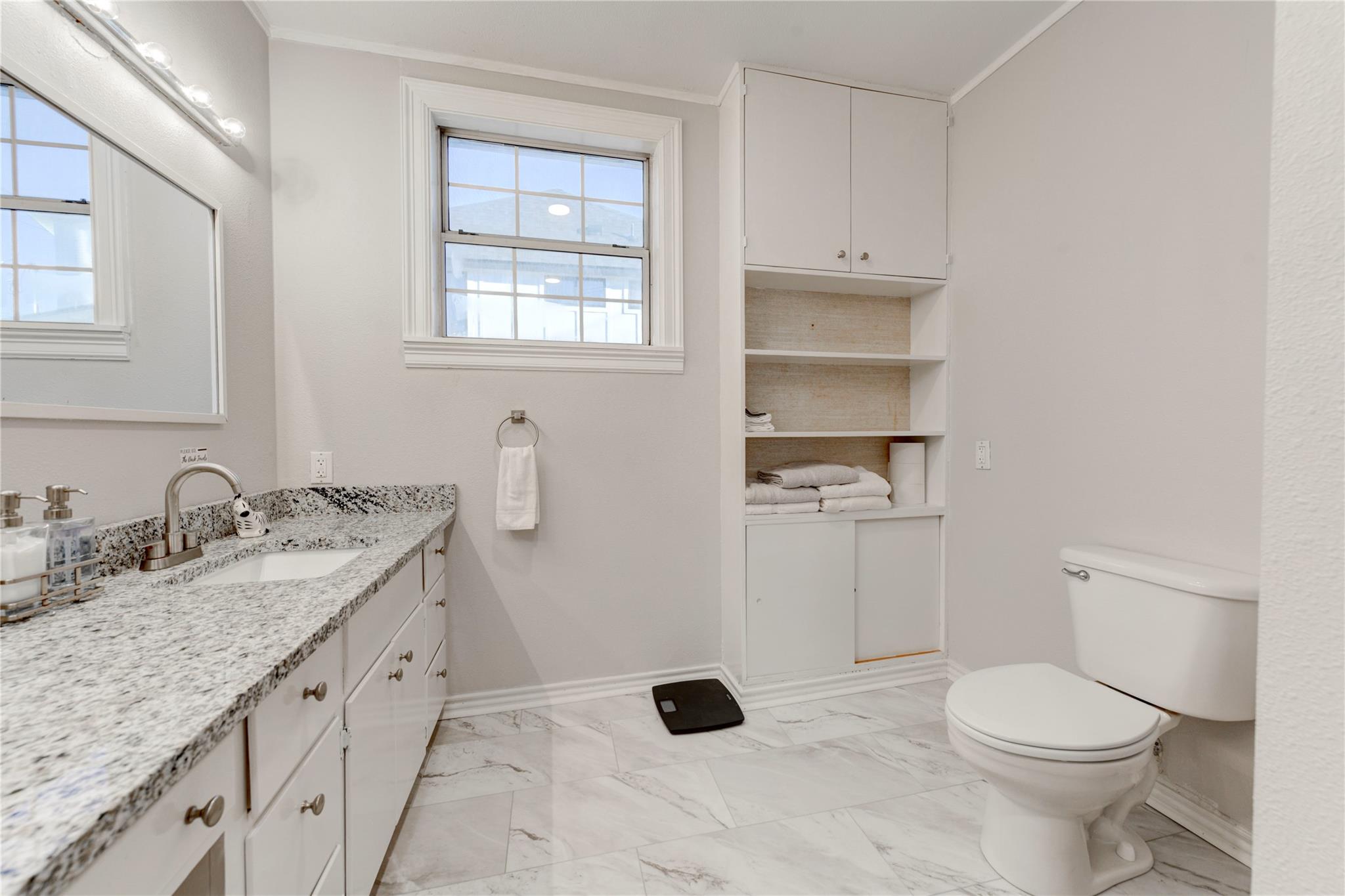 1303 Newfield Lane Austin TX 78703