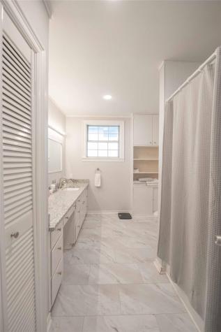 1303 Newfield Lane Austin TX 78703