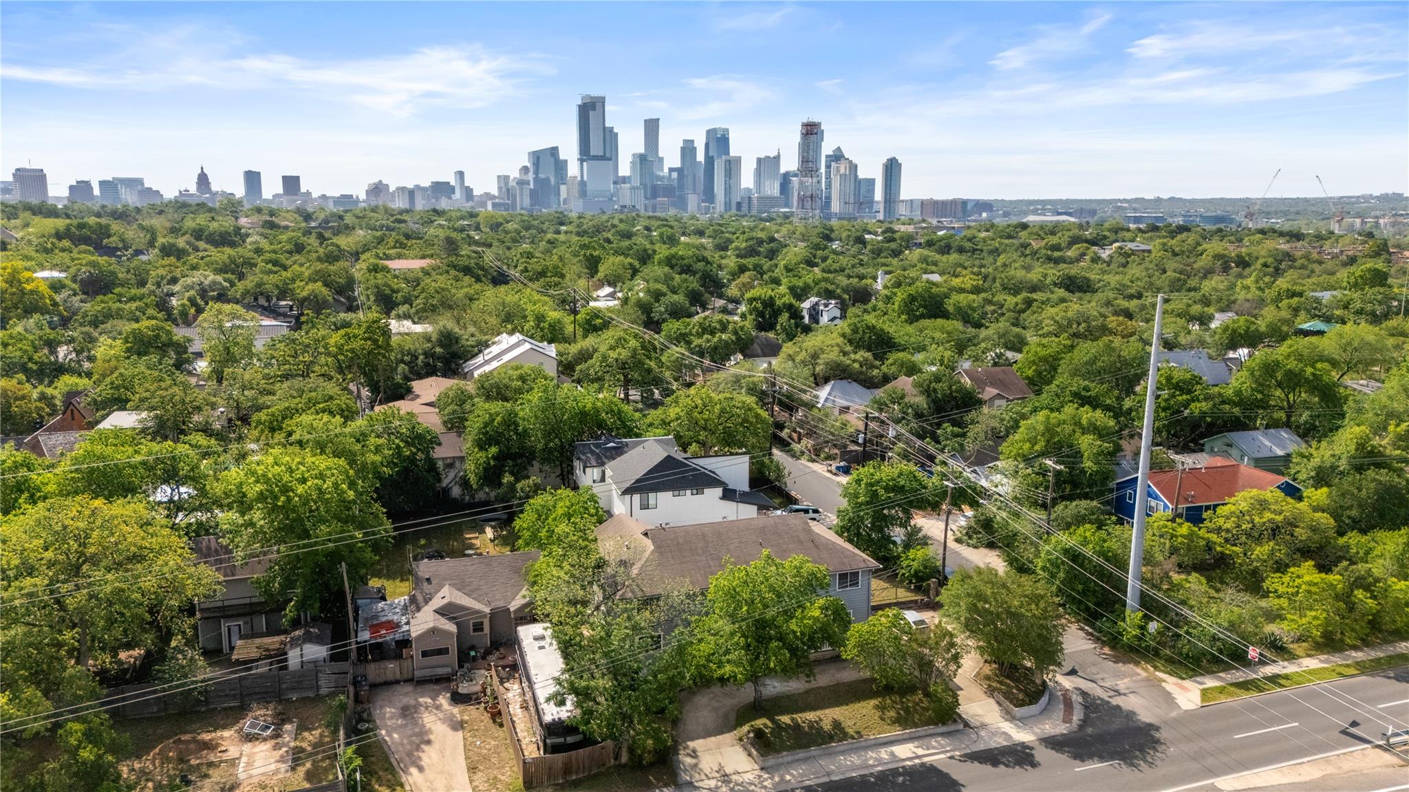 1303 Newfield Lane Austin TX 78703