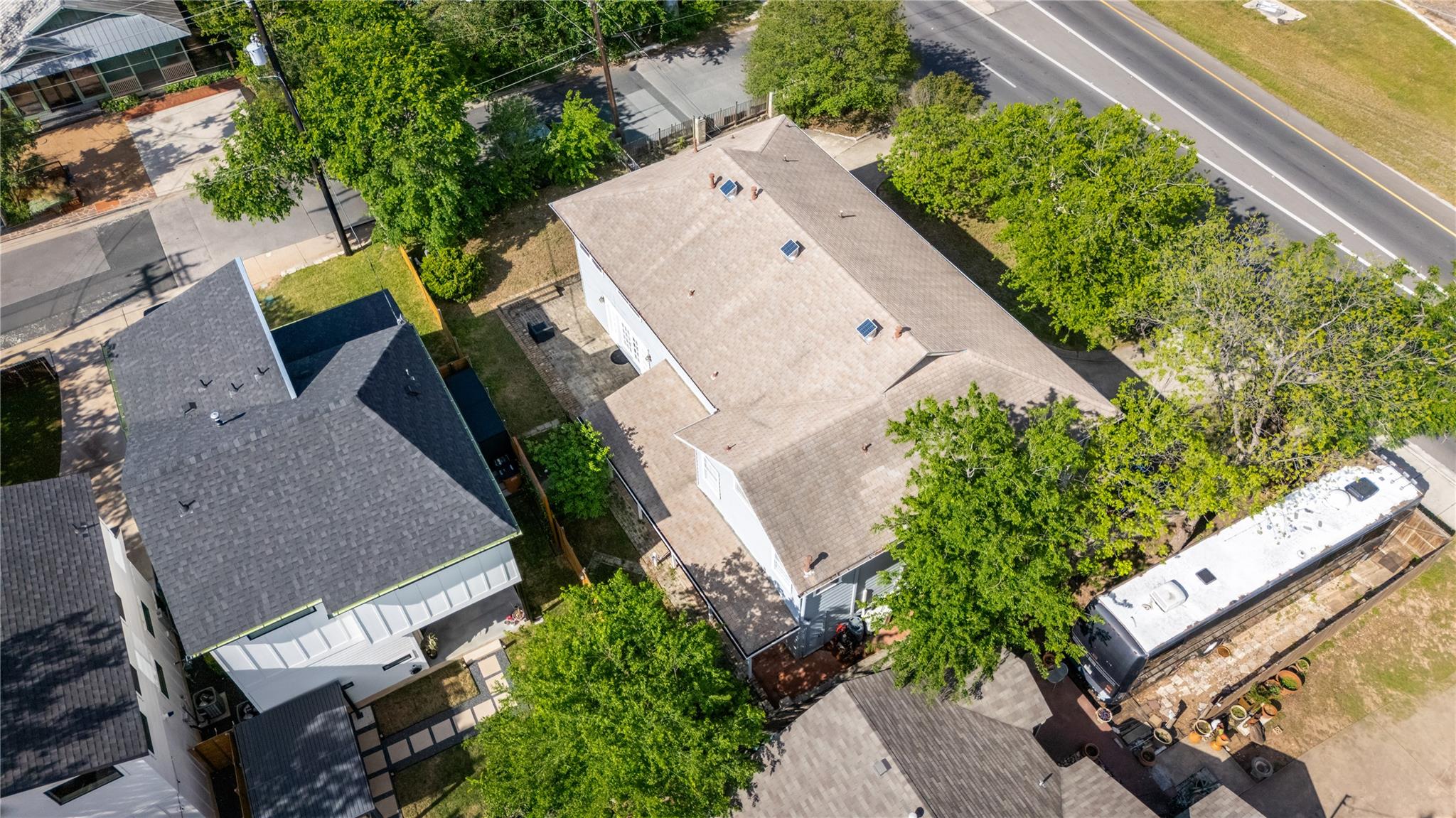 1303 Newfield Lane Austin TX 78703