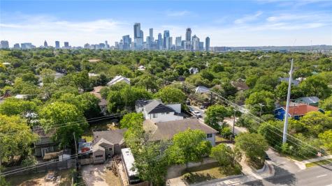 1303 Newfield Lane Austin TX 78703