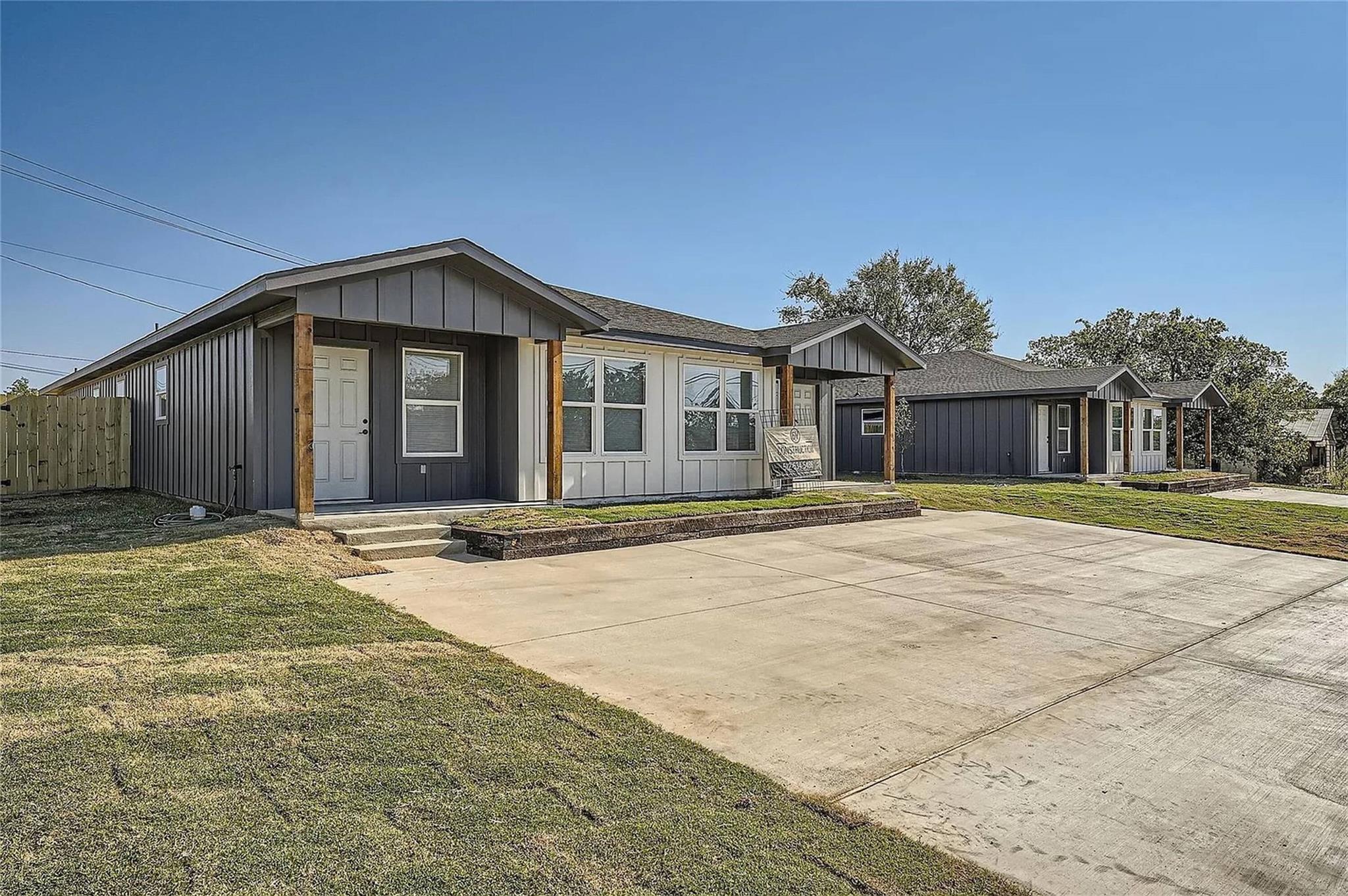 109 Fisher Street Elgin TX 78621