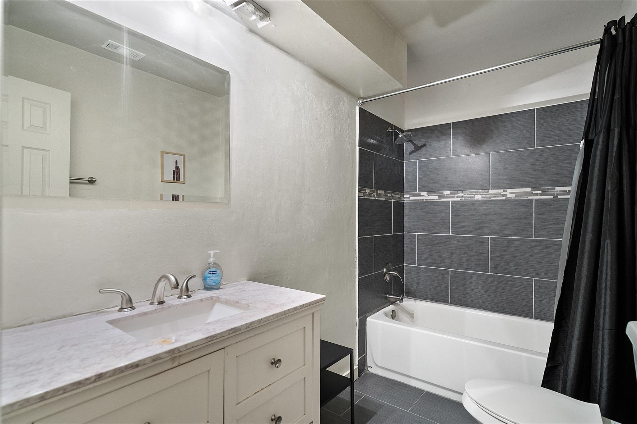 2503 Parker Lane Austin TX 78741