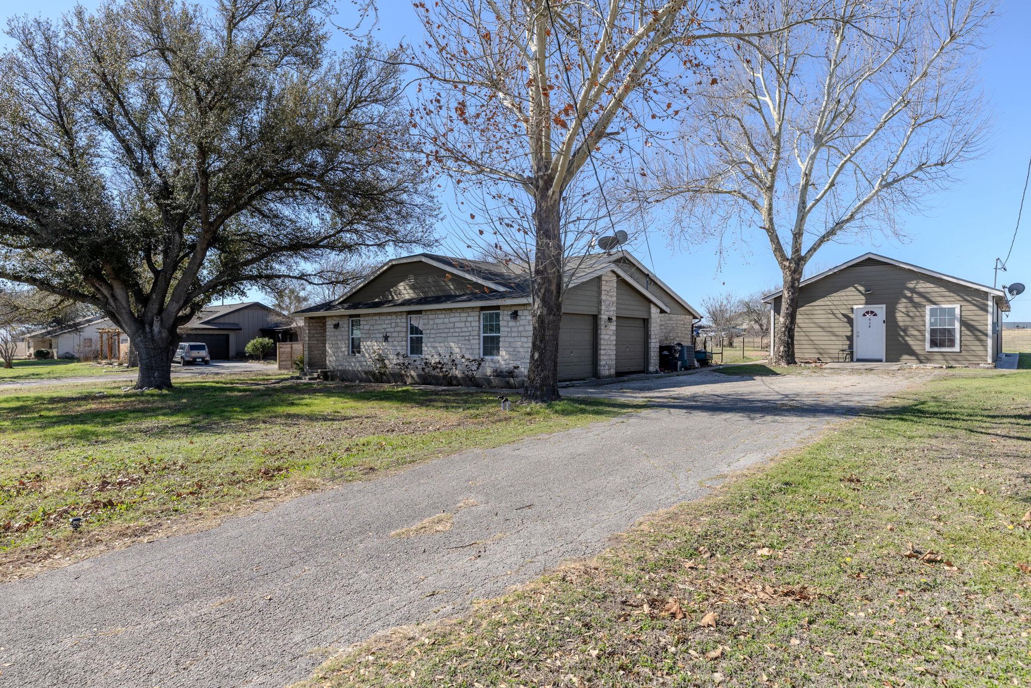 61 Family-a Circle Hutto TX 78634
