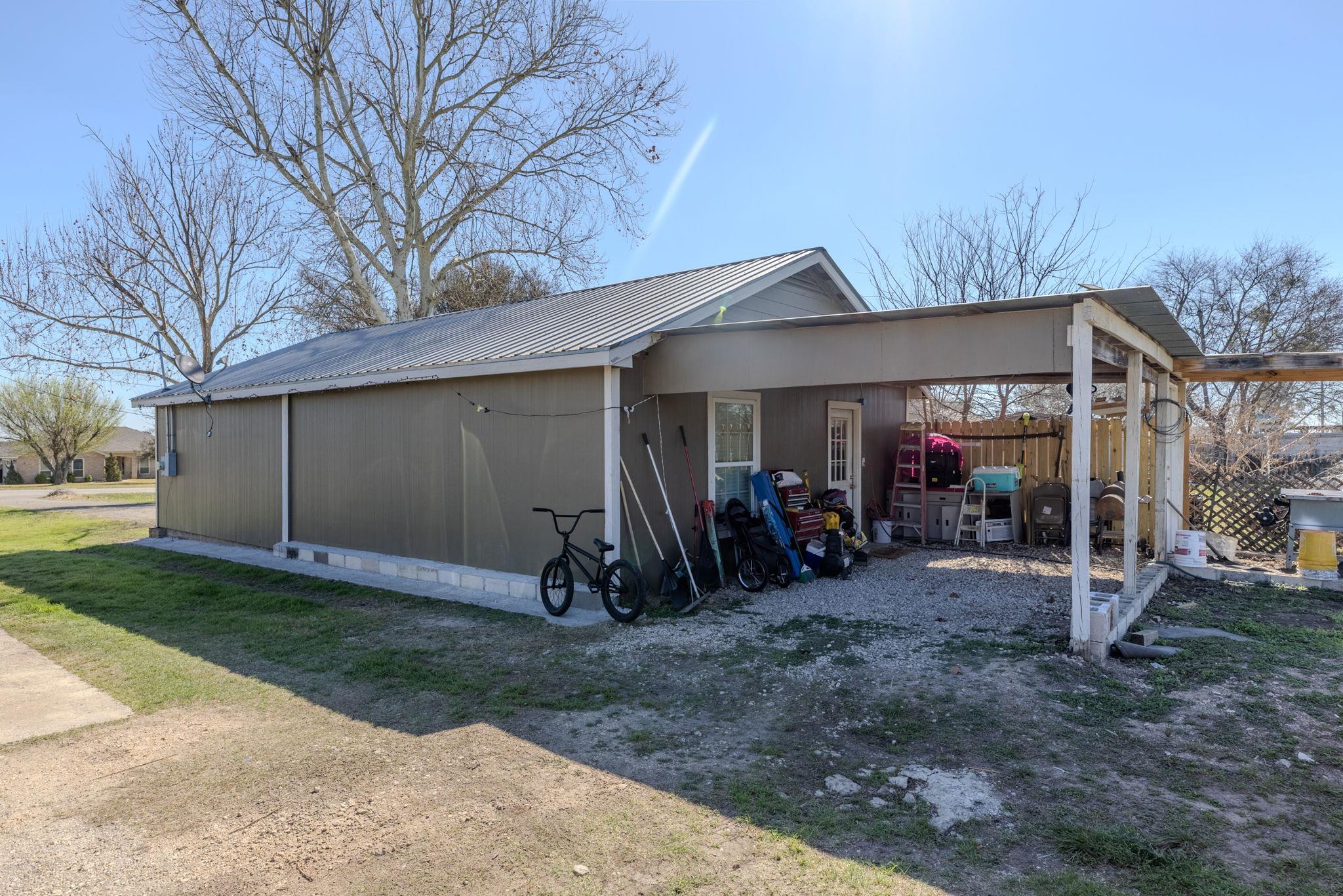 61 Family-a Circle Hutto TX 78634
