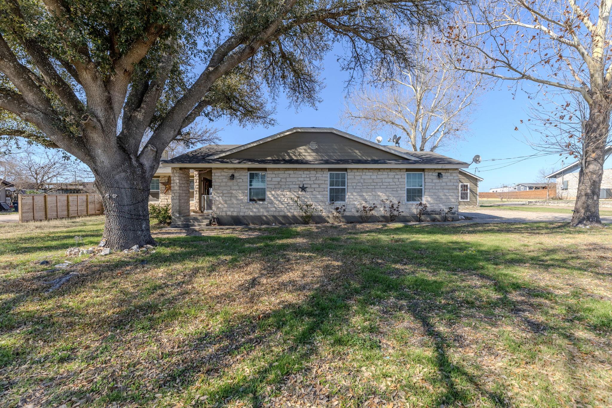 61 Family-a Circle Hutto TX 78634