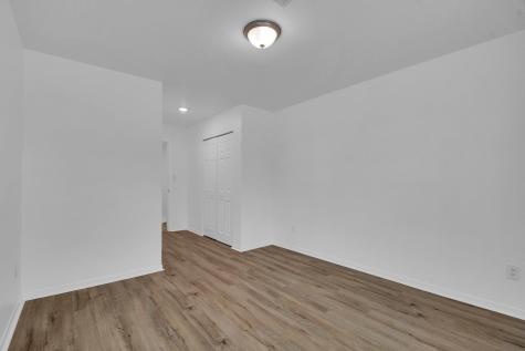 1004 E Fannin Street Luling TX 78648
