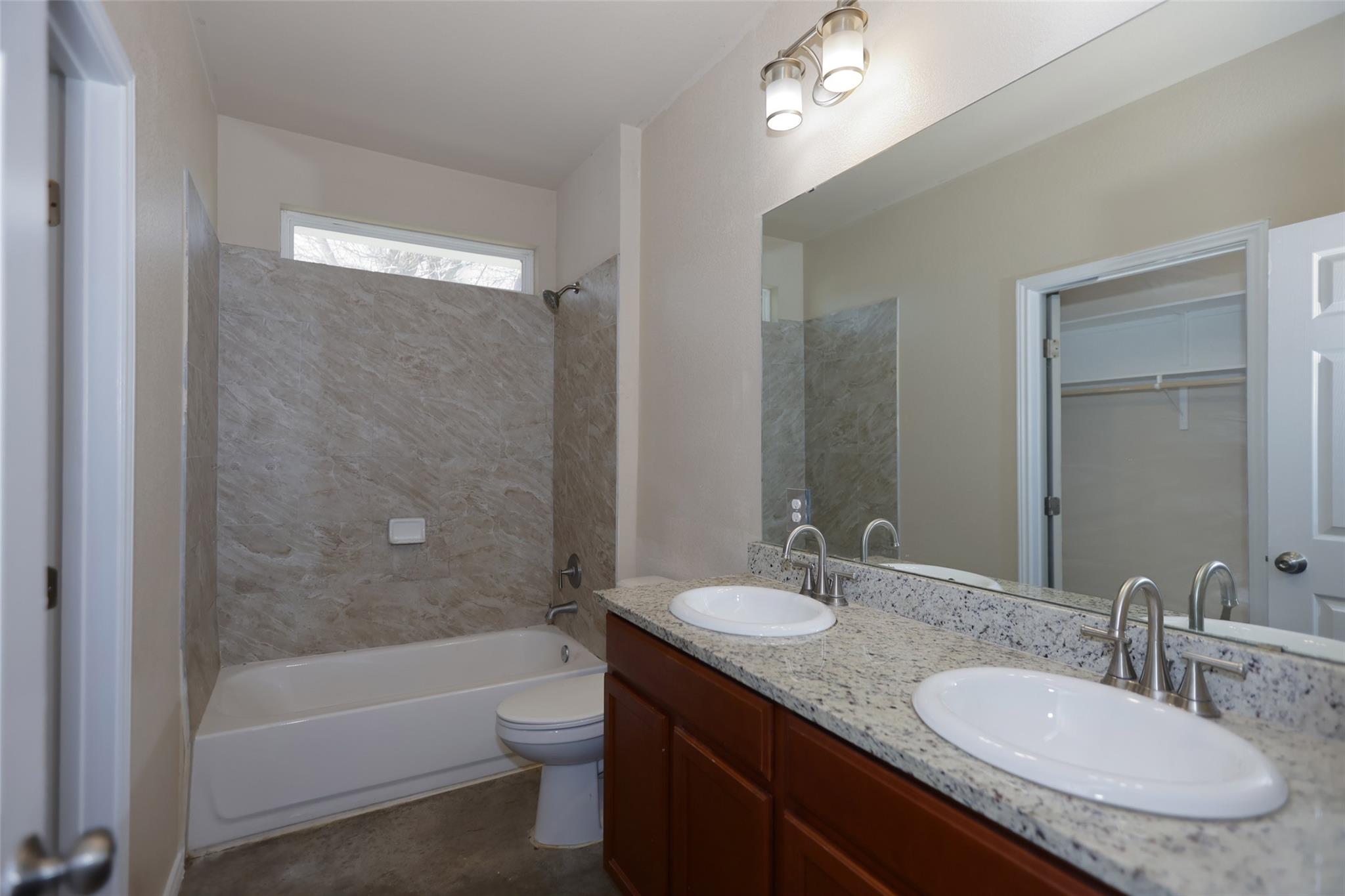 1300 Hausman Lockhart TX 78644