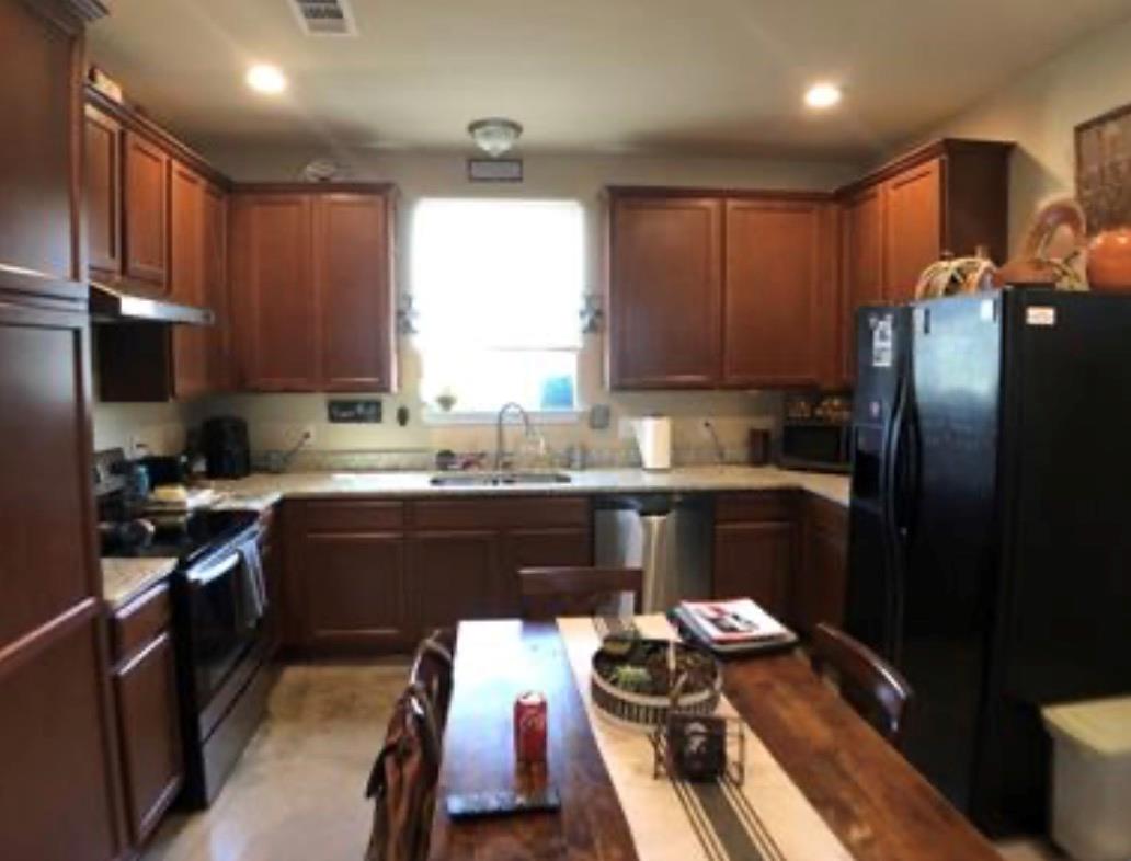 1300 Hausman Lockhart TX 78644