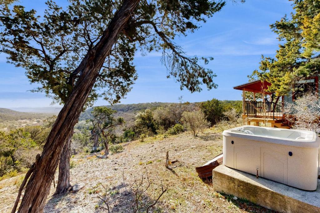 961 Buttercup Lane Wimberley TX 78676