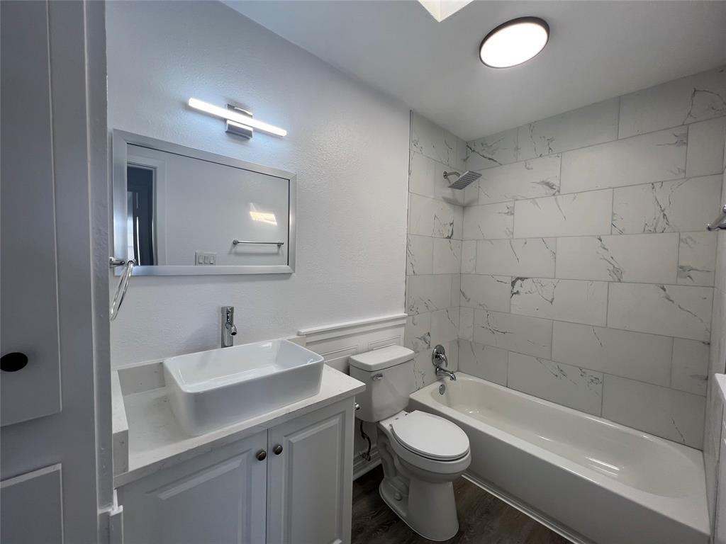 2306 Barton Village Circle Austin TX 78704