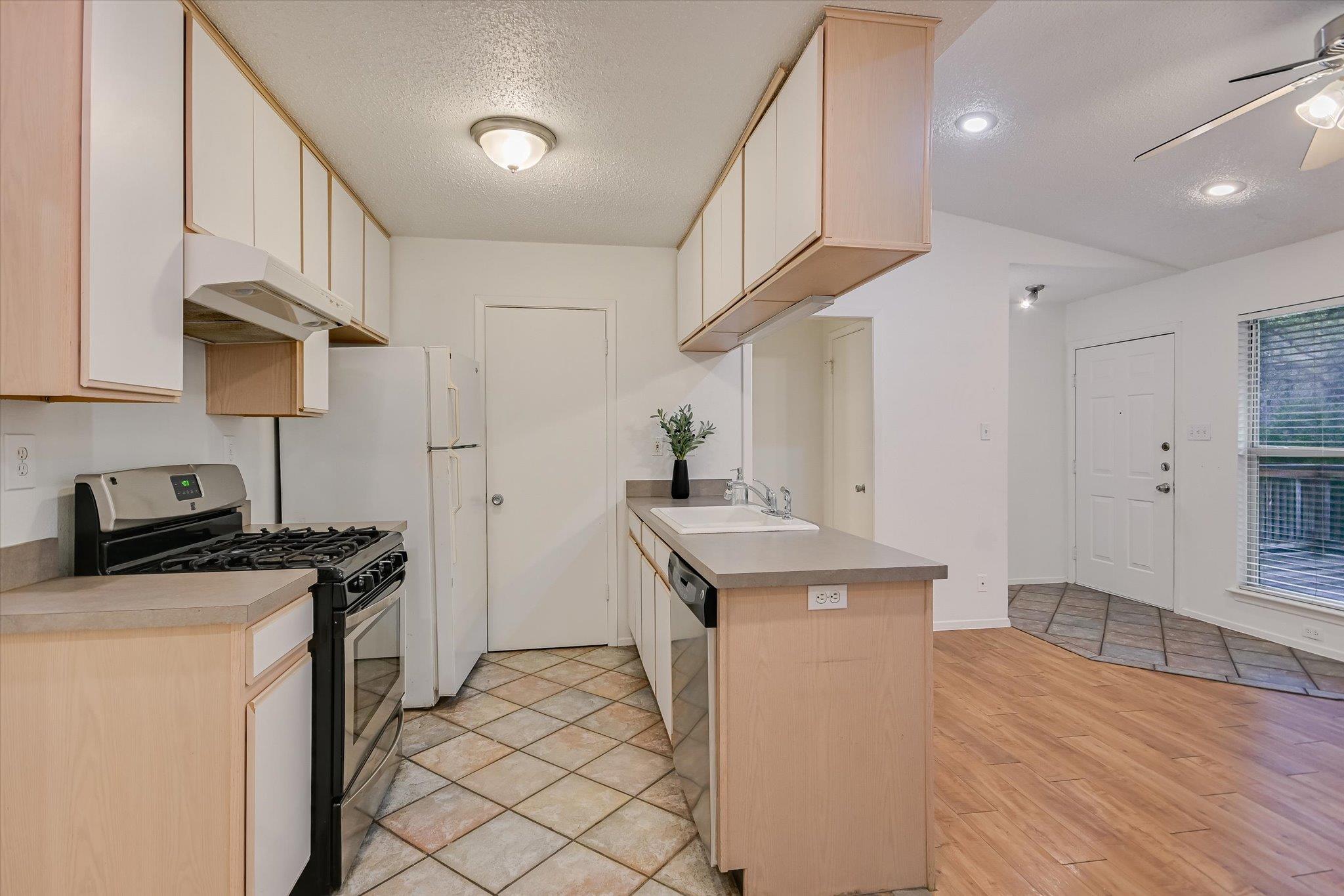 3207 Eanes Circle Austin TX 78746