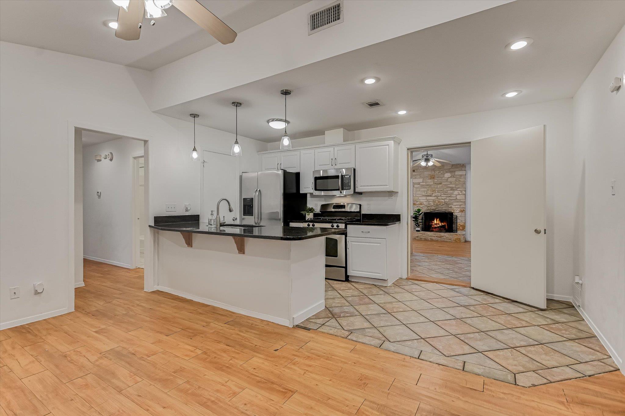 3207 Eanes Circle Austin TX 78746