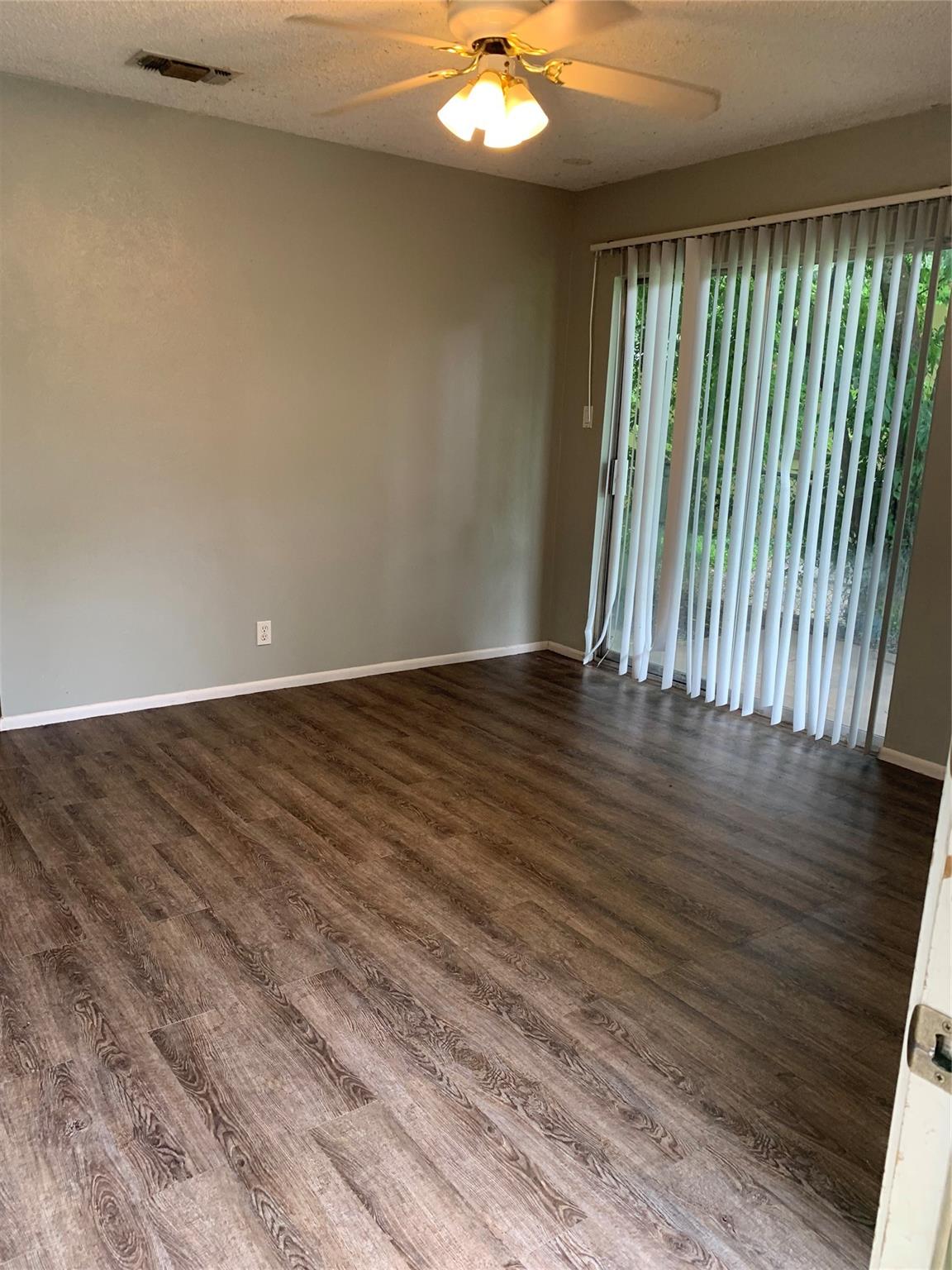 413-415 Live Oak Street Kyle TX 78640