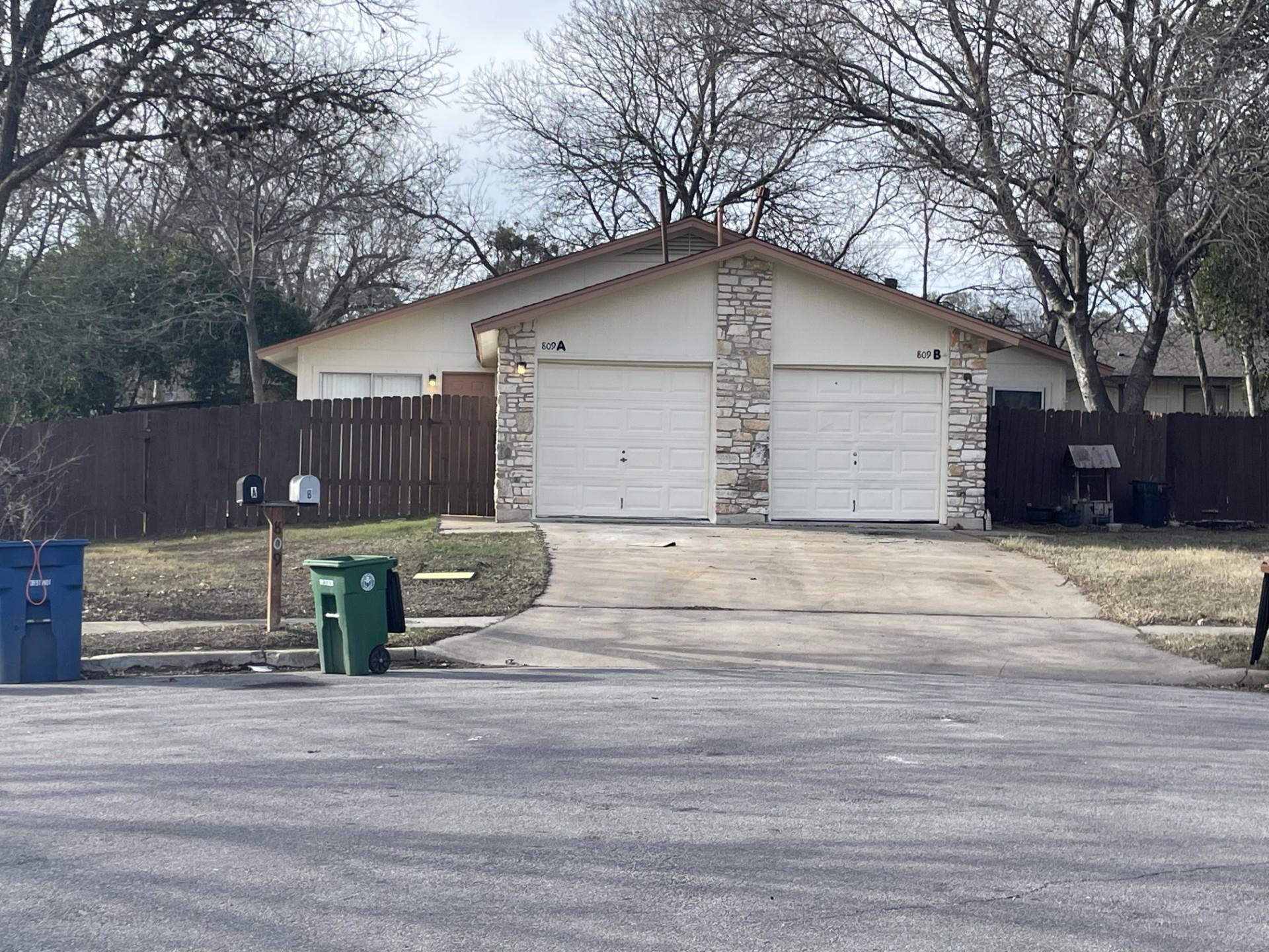 809 Plumpton Drive Austin TX 78745