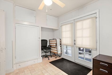1406 Summit Street Austin TX 78741