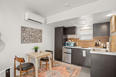 1406 Summit Street Austin TX 78741