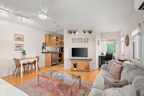 1406 Summit Street Austin TX 78741