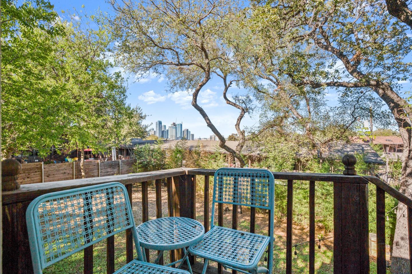 1406 Summit Street Austin TX 78741