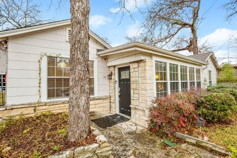 1406 Summit Street Austin TX 78741