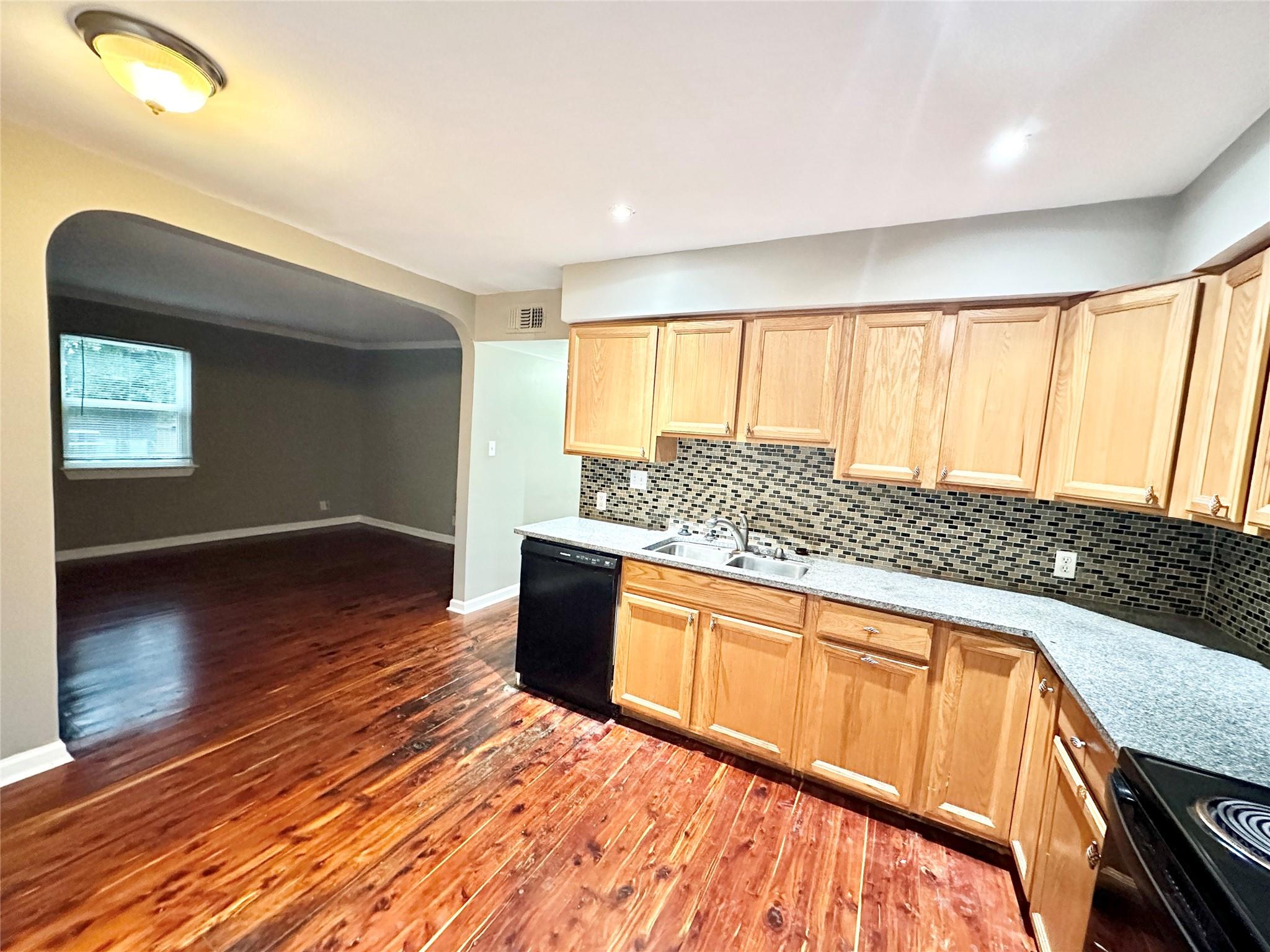 1302 S Quinlan Park Road Austin TX 78732