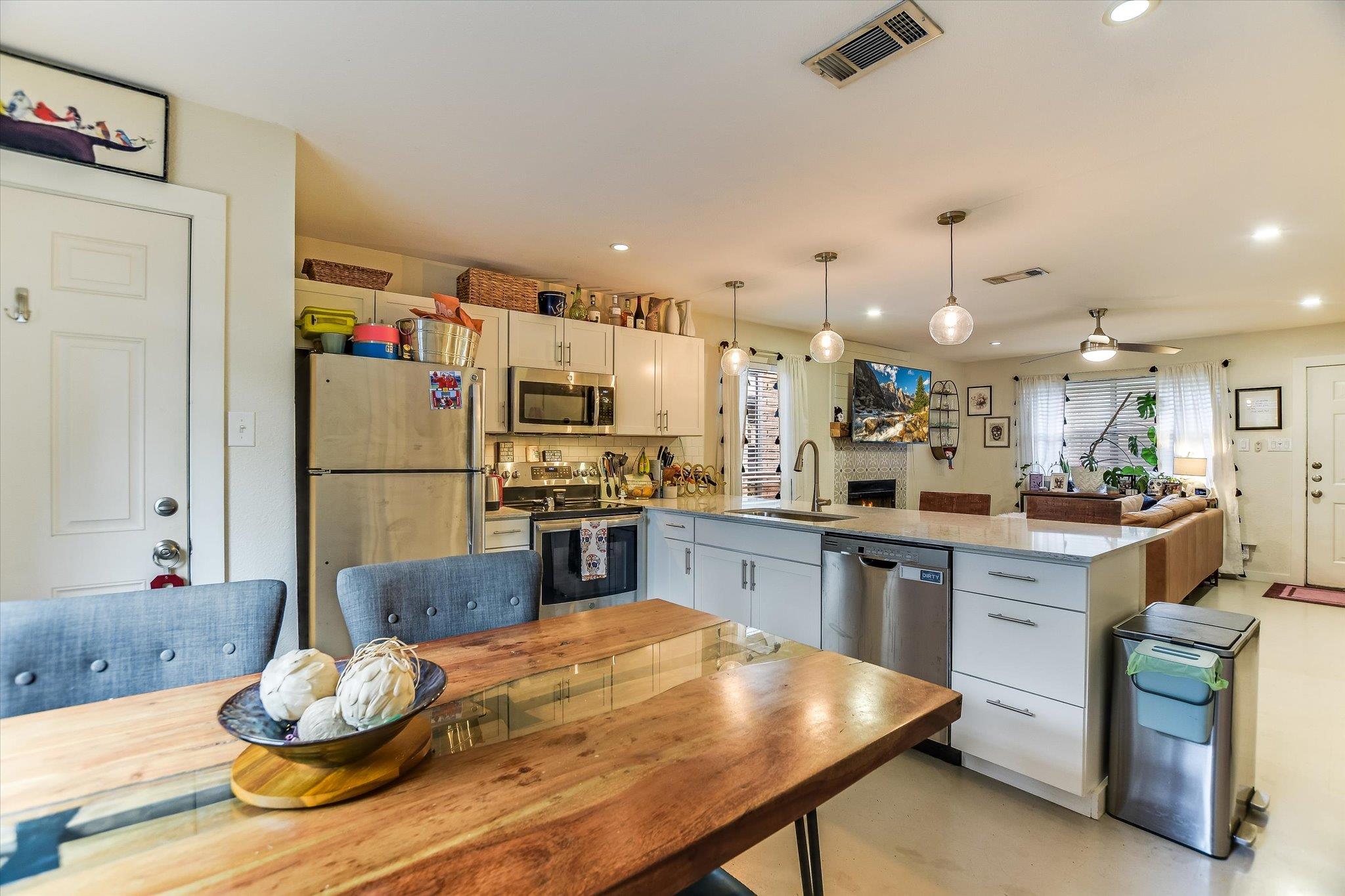 1501 Cinnamon Path Austin TX 78704
