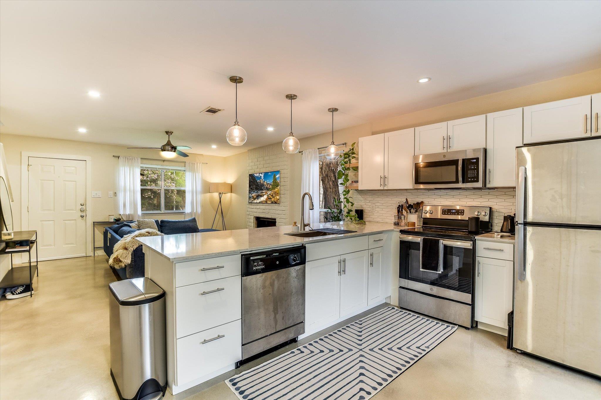 1501 Cinnamon Path Austin TX 78704