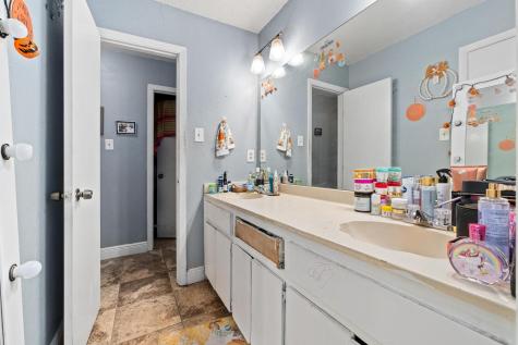 8203 Colony Loop Drive Austin TX 78724