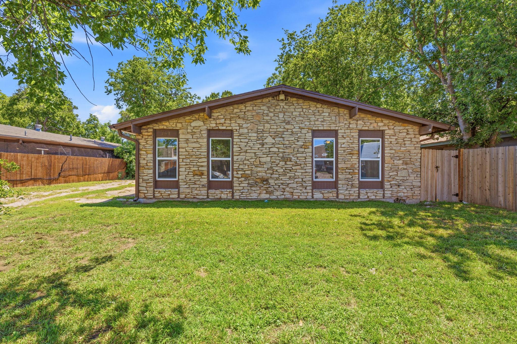 1911 Hearthside Drive Austin TX 78757